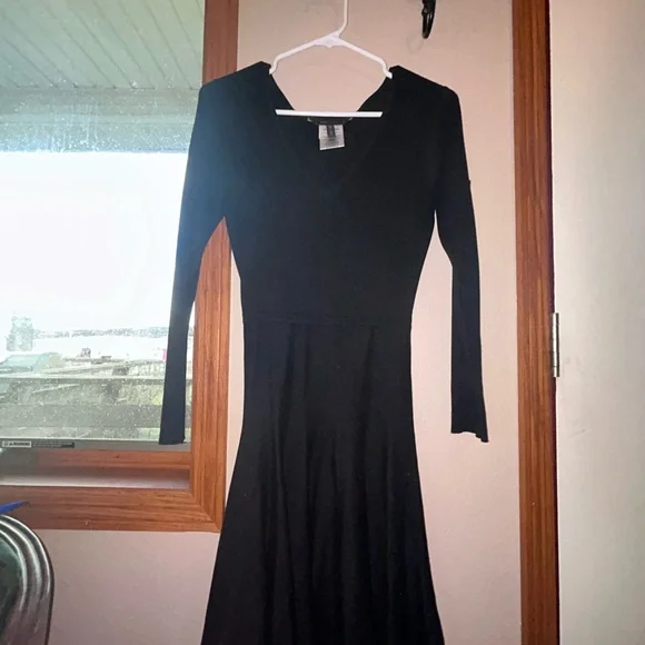 🤍BCBGMaxAzria Anaya Mini Dress - Picture 6 of 10